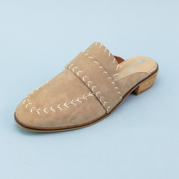 ❗️Last One size 8❗️Boat Stitched Loafer Nude Mule - Picture 2 of 5